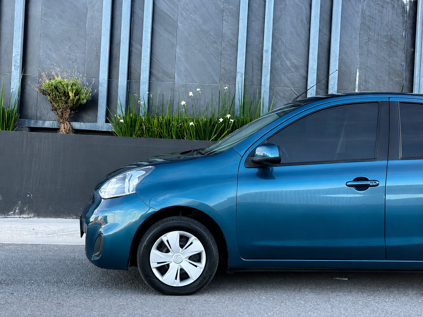 Nissan March SENSE