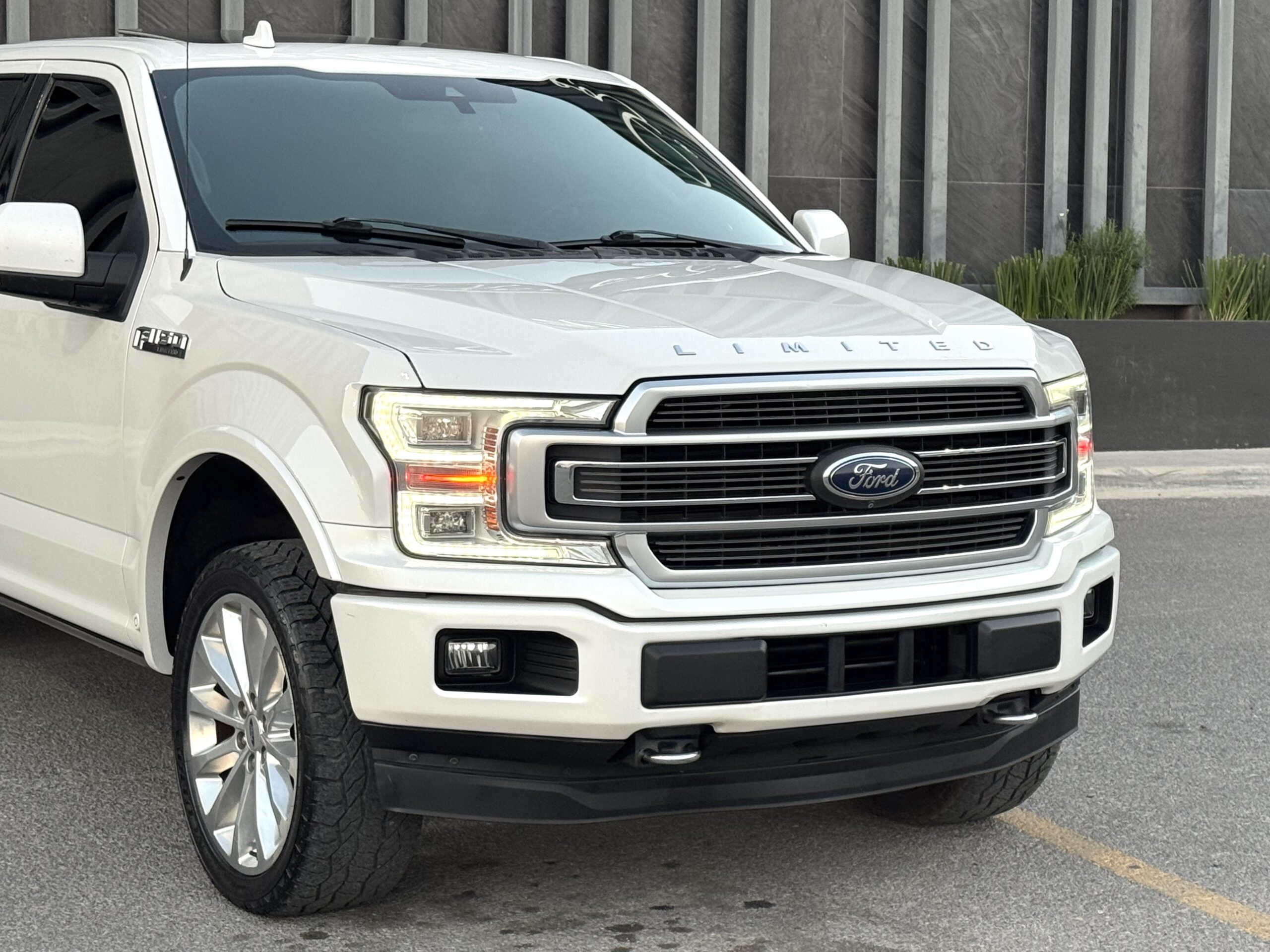 Ford F-150 LIMITED