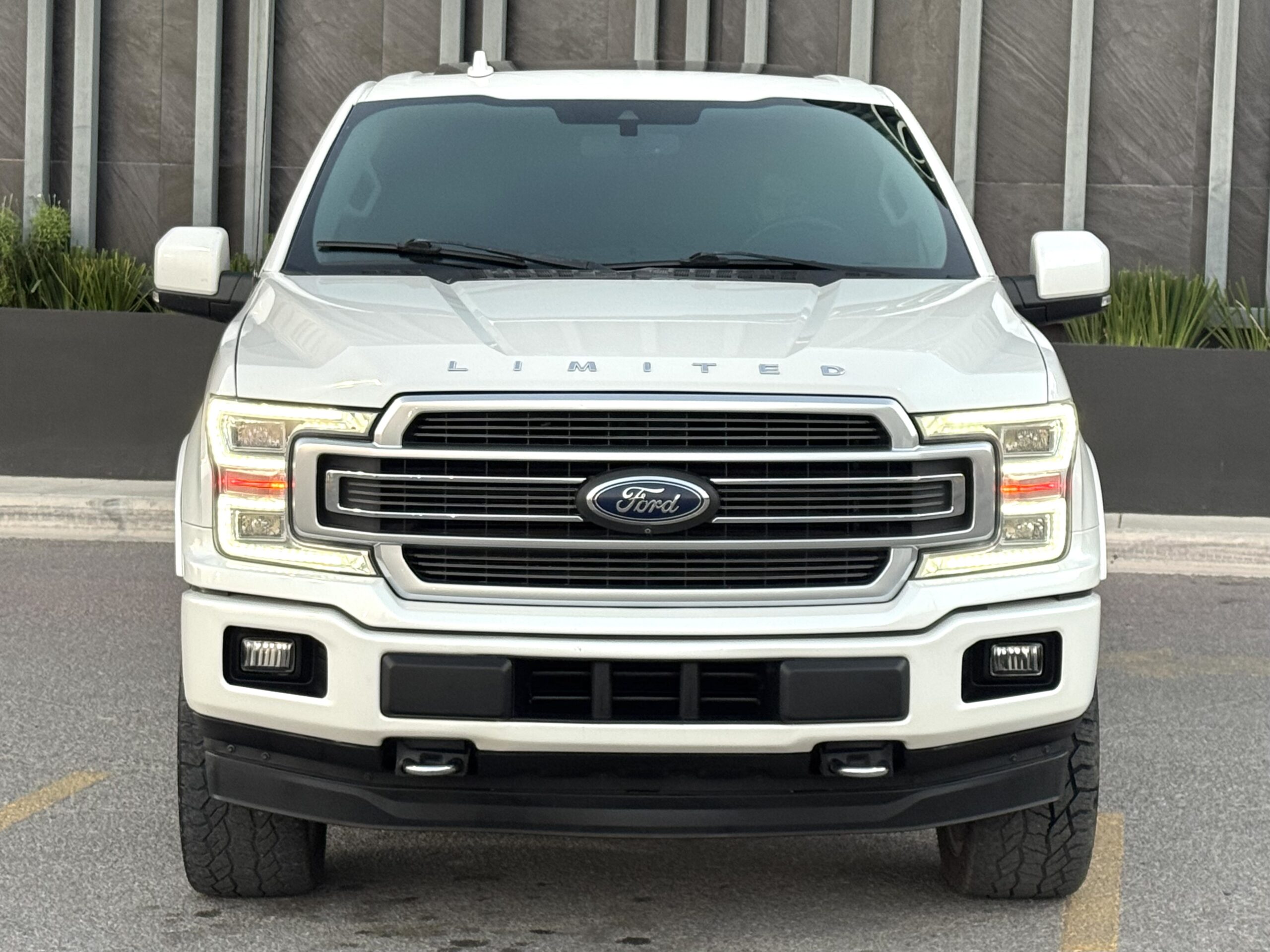 Ford F-150 LIMITED