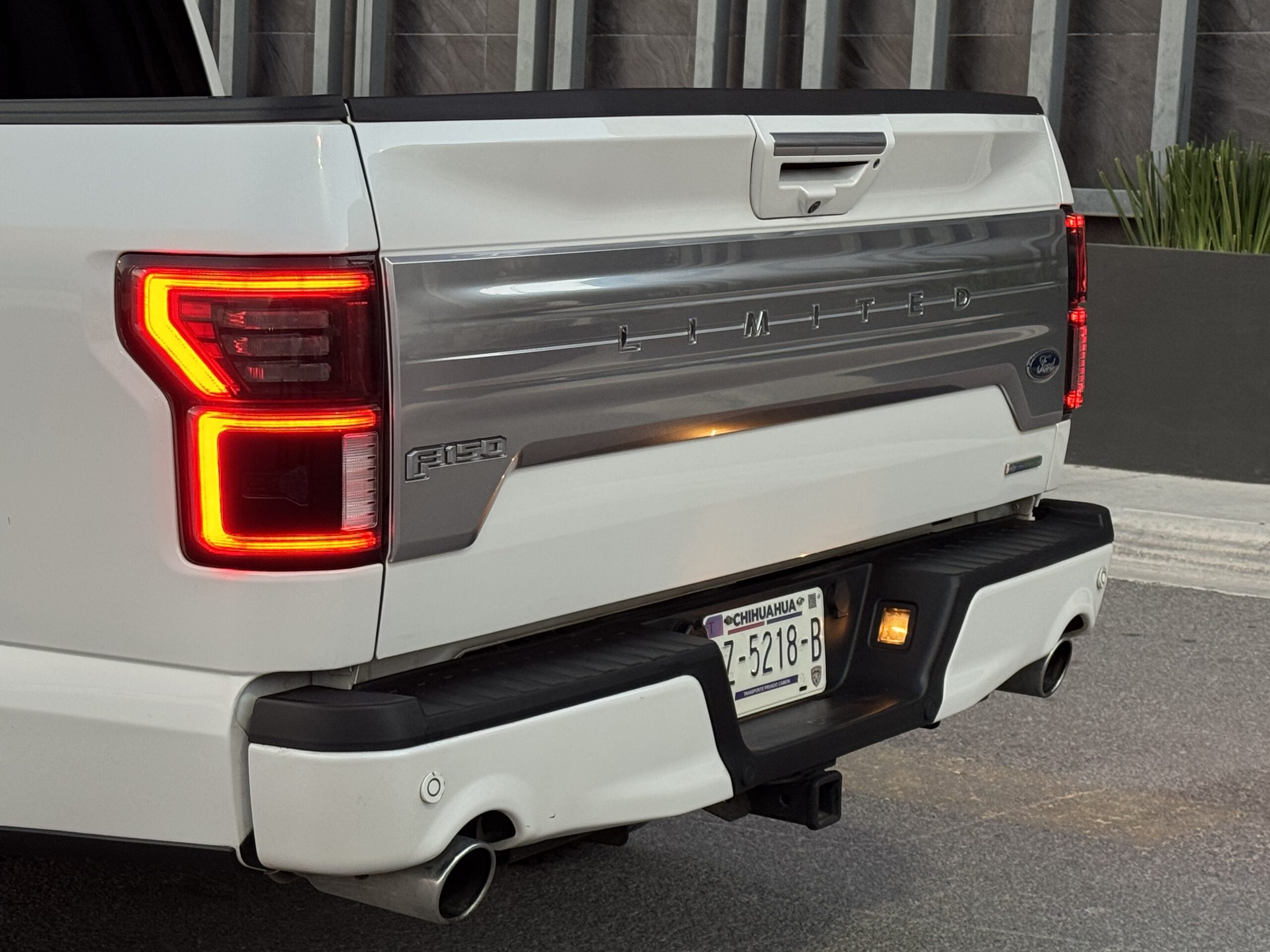 Ford F-150 LIMITED