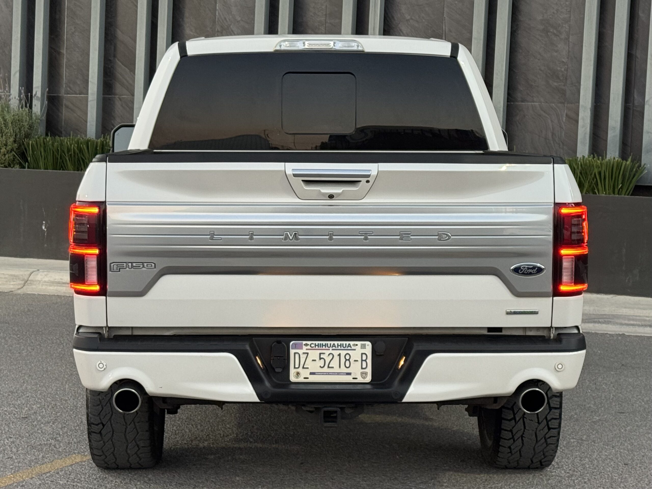 Ford F-150 LIMITED