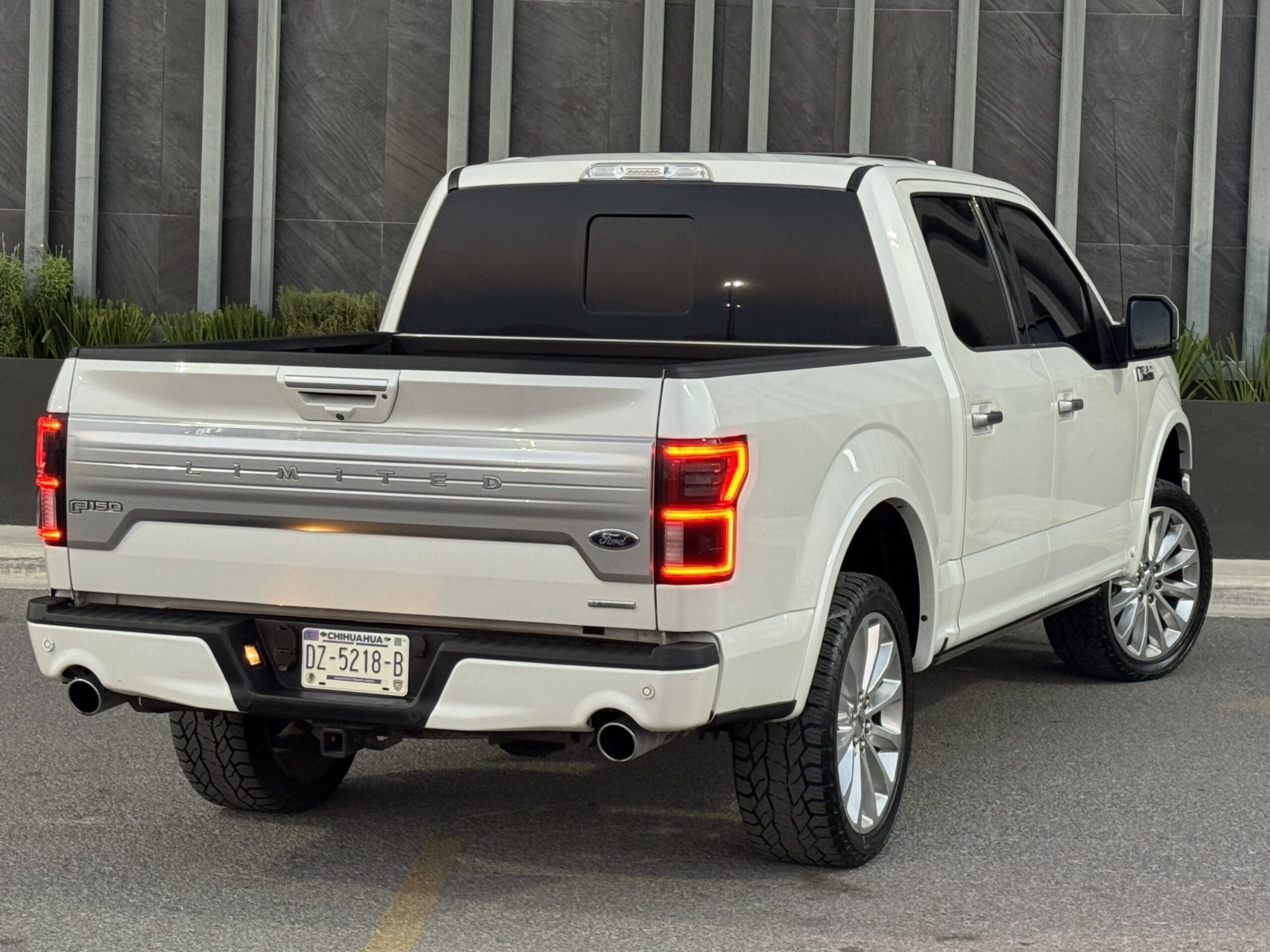 Ford F-150 LIMITED