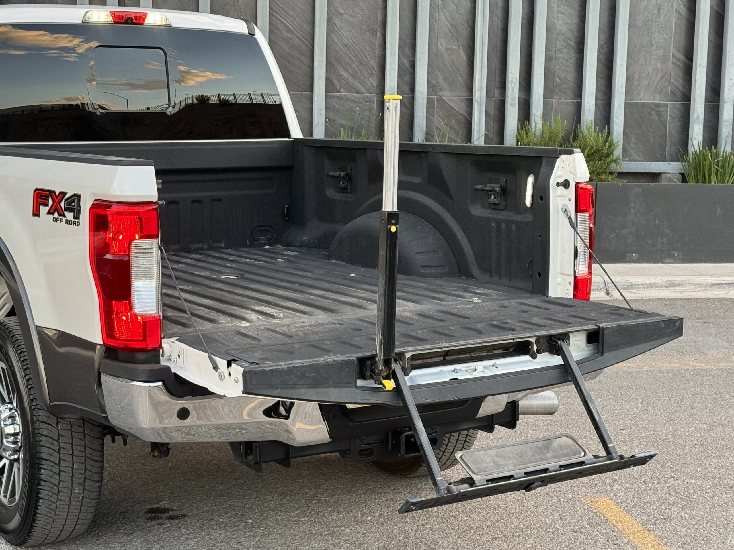 Ford F-250 Super Duty LARIAT