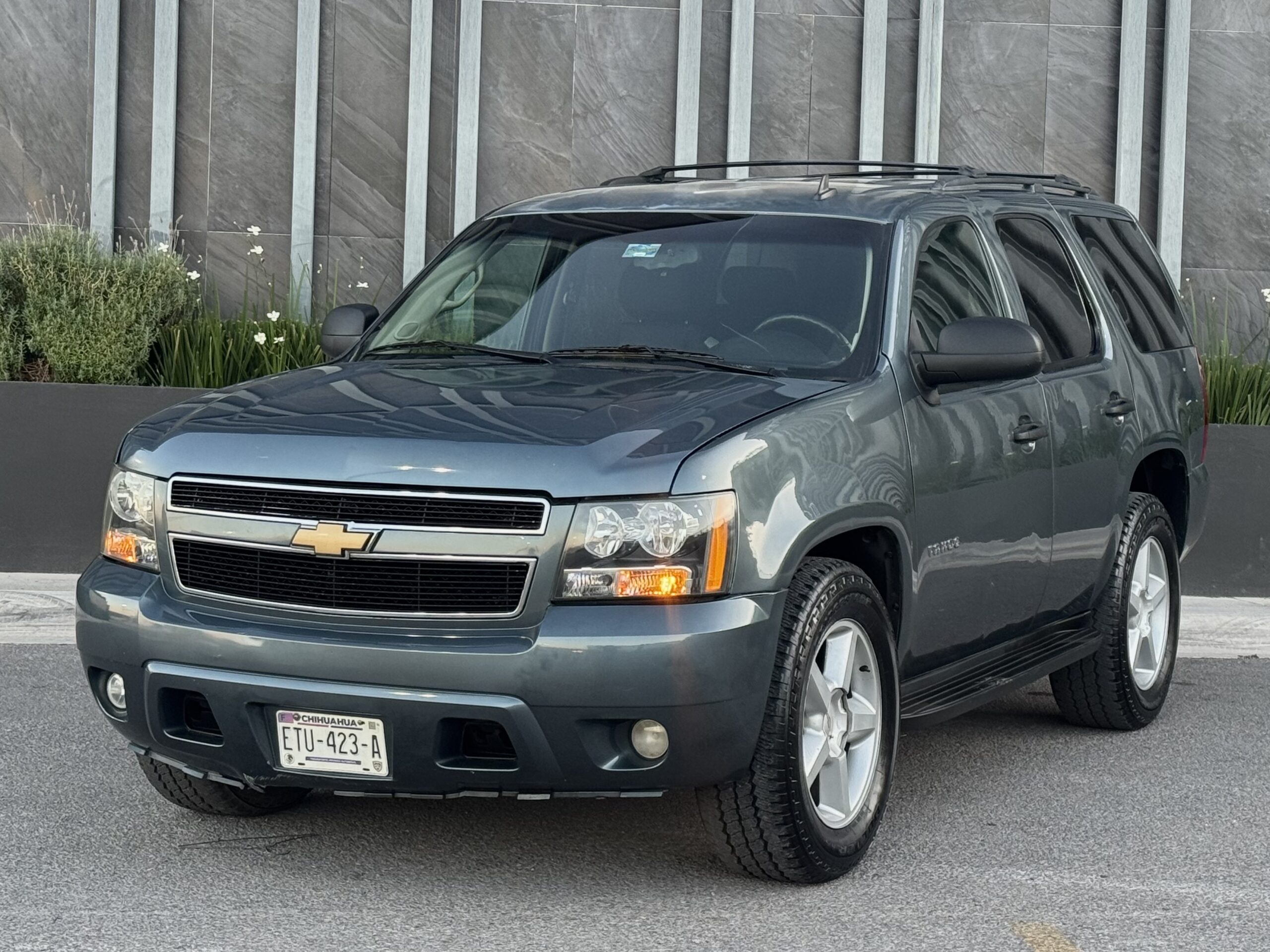 Chevrolet TAHOE LT
