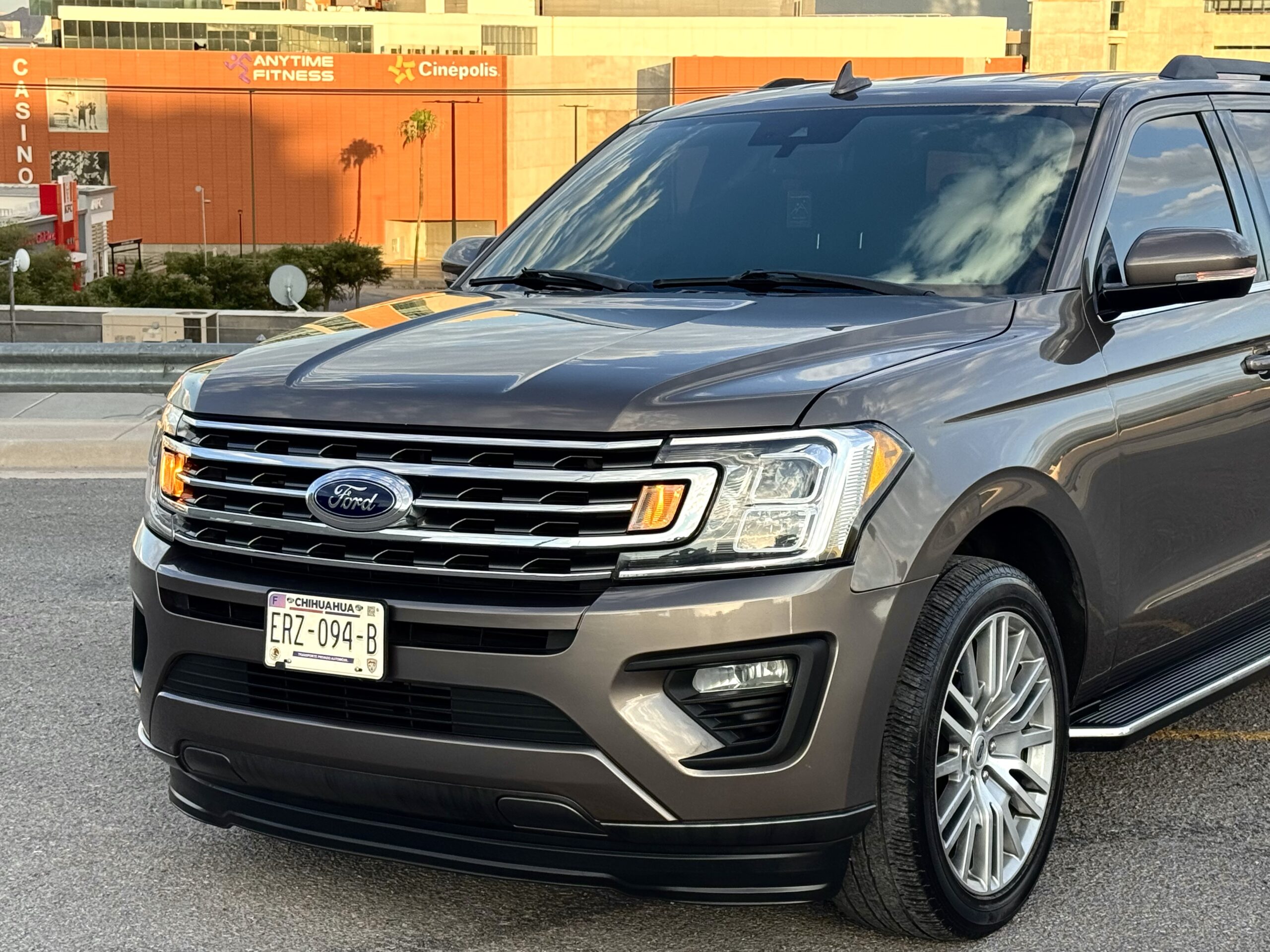 Ford Expedition XLT
