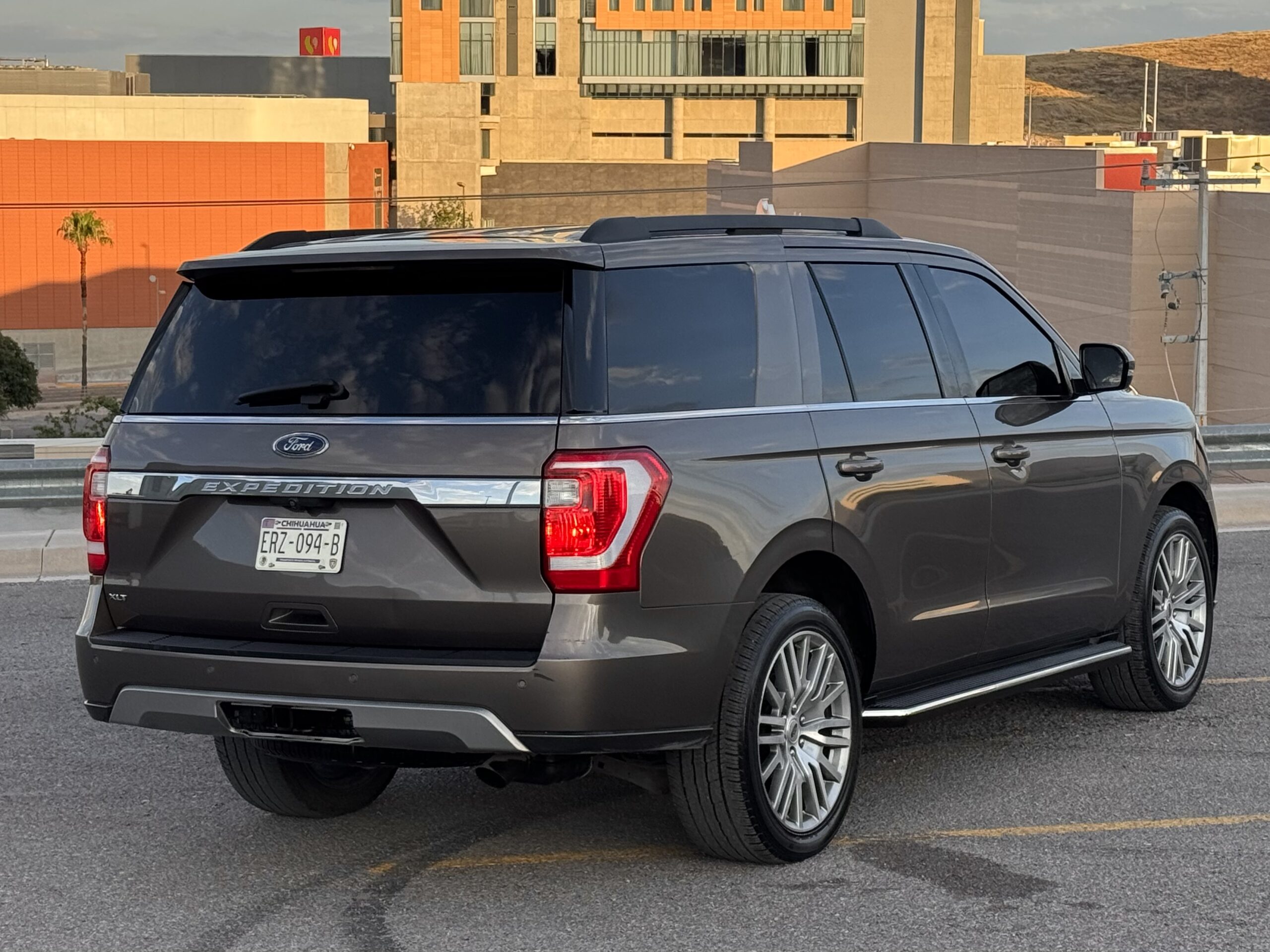 Ford Expedition XLT