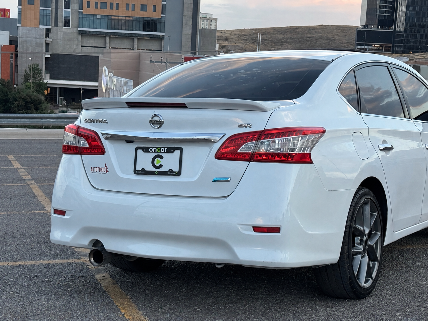 NISSAN SENTRA SR